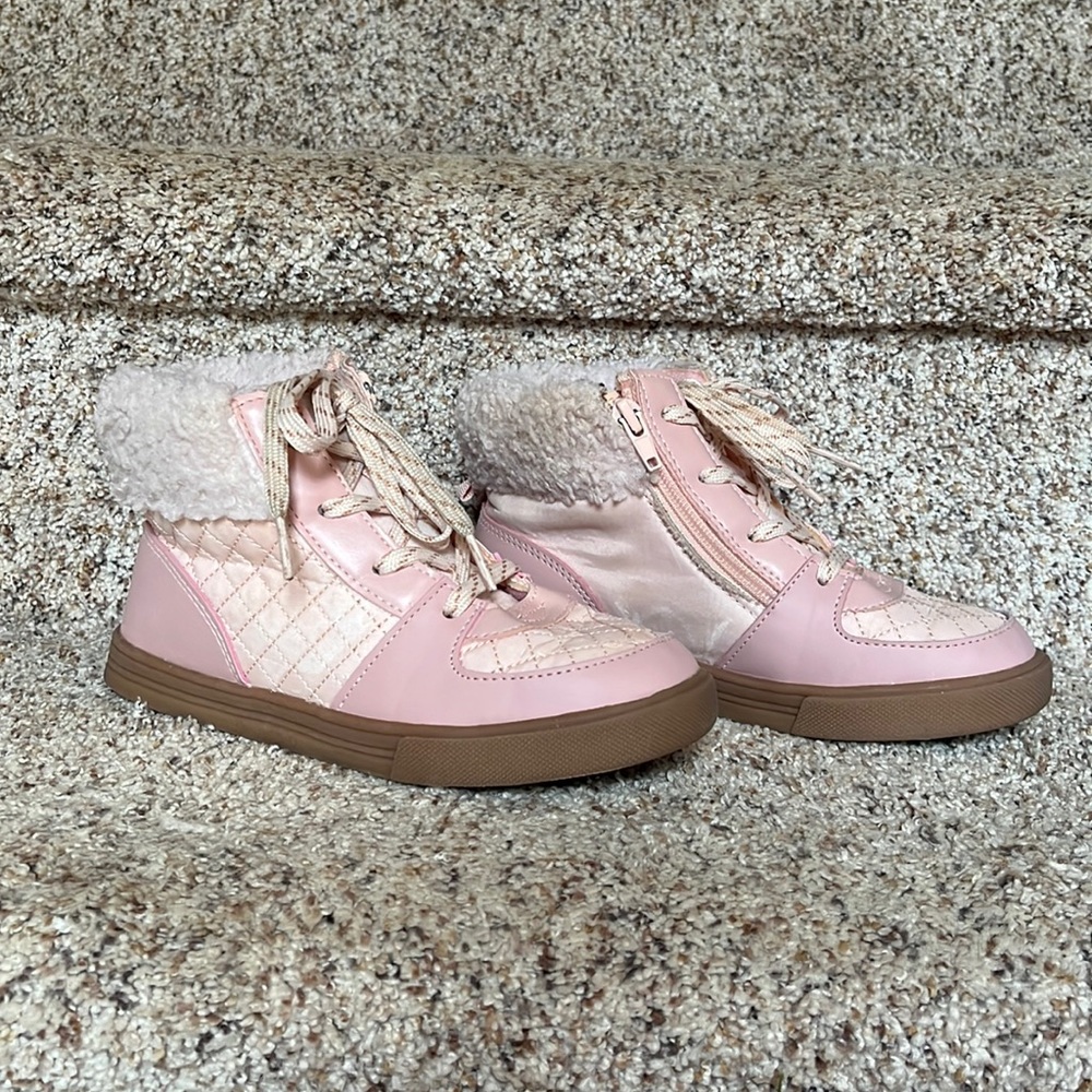 Girls Oshkosh Bgosh Feona High top Sneaker - Pink